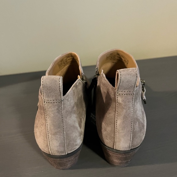 VIONIC Cecily Waterproof Suede Booties - Picture 7 of 12